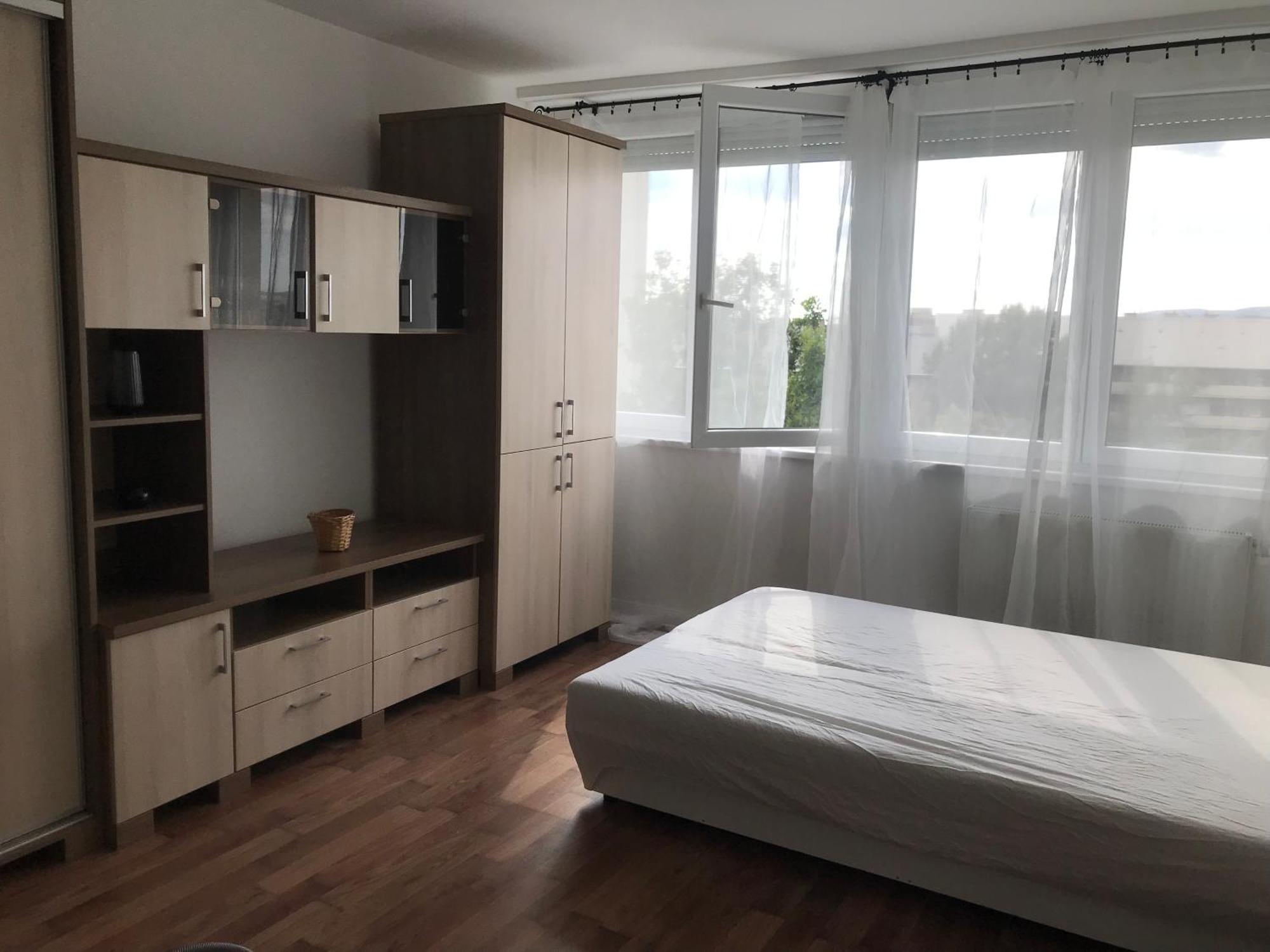 Pillango Parki Kis Lakas 15 Percre A Belvarostol Apartamento Budapest