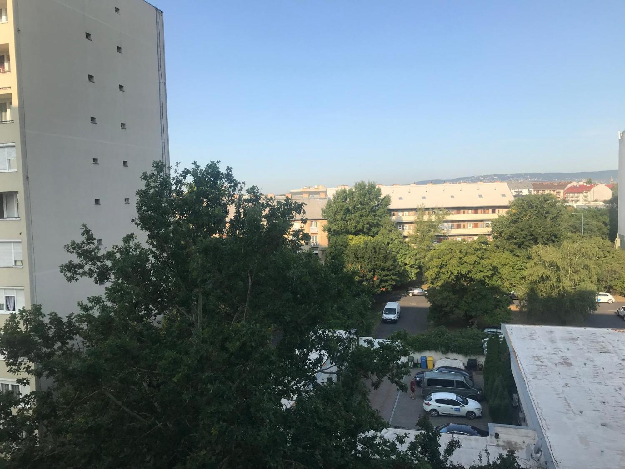 Pillango Parki Kis Lakas 15 Percre A Belvarostol Appartement